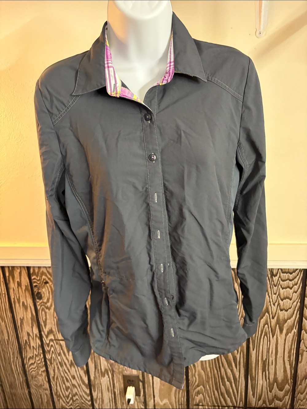 Kuhl Women's Dark Gray Button-Down Shirt with Pink Plaid Collar Accents